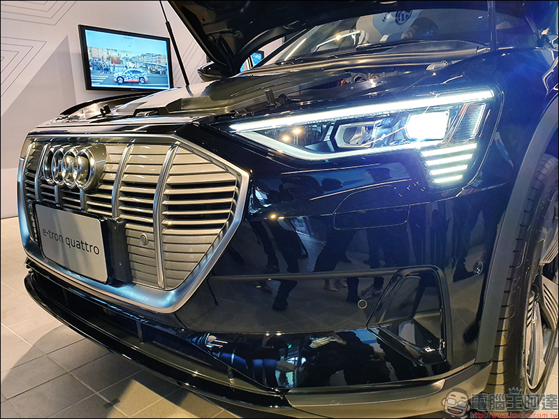 Audi e-tron 電動休旅車 台灣首亮相! 福斯集團成立「 e 動中心」為在台推動電動車佈局 - 電腦王阿達 Audi e-tron 電動休旅車 台灣首亮相! 福斯集團成立「 e 動中心」為在台推動電動車佈局 - 電腦王阿達