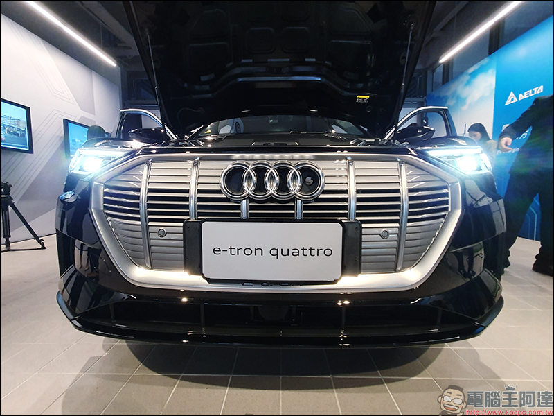 Audi e-tron 電動休旅車 台灣首亮相! 福斯集團成立「 e 動中心」為在台推動電動車佈局 - 電腦王阿達 Audi e-tron 電動休旅車 台灣首亮相! 福斯集團成立「 e 動中心」為在台推動電動車佈局 - 電腦王阿達