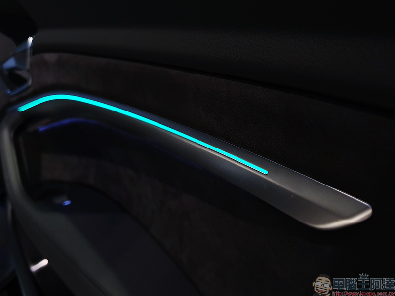 Audi e-tron 電動休旅車 台灣首亮相! 福斯集團成立「 e 動中心」為在台推動電動車佈局 - 電腦王阿達 Audi e-tron 電動休旅車 台灣首亮相! 福斯集團成立「 e 動中心」為在台推動電動車佈局 - 電腦王阿達