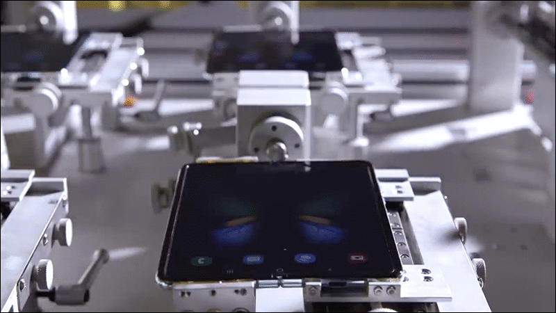 三星公布 Galaxy Fold 螢幕耐用性測試 影片,開闔次數可達約 20 萬次 - 電腦王阿達 三星公布 Galaxy Fold 螢幕耐用性測試 影片,開闔次數可達約 20 萬次 - 電腦王阿達