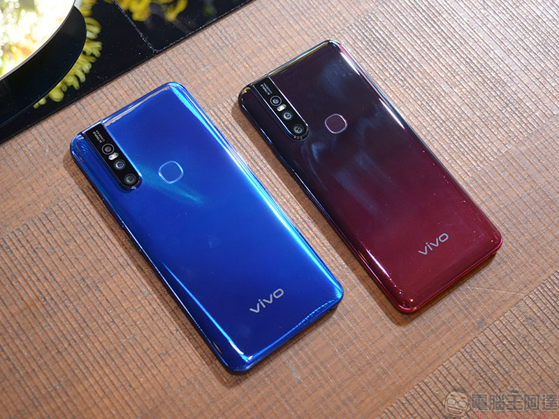 vivo V15 / V15 Pro 在台發表,自動升降前鏡頭依然犀利 - 電腦王阿達 vivo V15 / V15 Pro 在台發表,自動升降前鏡頭依然犀利 - 電腦王阿達