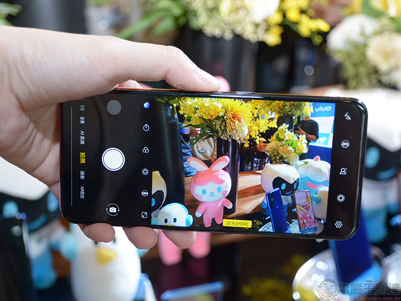 vivo V15 / V15 Pro 在台發表,自動升降前鏡頭依然犀利 - 電腦王阿達 vivo V15 / V15 Pro 在台發表,自動升降前鏡頭依然犀利 - 電腦王阿達