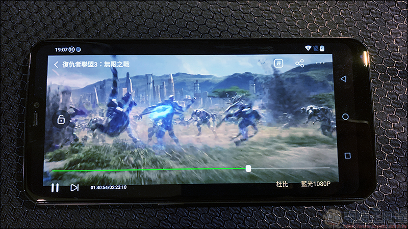 SUGAR F20 旅遊翻譯手機 動手玩, 24H 真人翻譯官、全球8天免費上網、 6,000mAh 超大電量 - 電腦王阿達 SUGAR F20 旅遊翻譯手機 動手玩, 24H 真人翻譯官、全球8天免費上網、 6,000mAh 超大電量 - 電腦王阿達