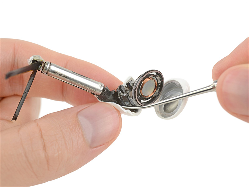AirPods 2 遭 iFixit 拆解:防水和耐用度更加,但可修復性評分只有 0 分 - 電腦王阿達 AirPods 2 遭 iFixit 拆解:防水和耐用度更加,但可修復性評分只有 0 分 - 電腦王阿達