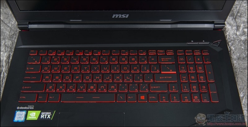 MSI GL73 8SE 開箱 評測 - 07 MSI GL73 8SE 開箱 評測 - 07