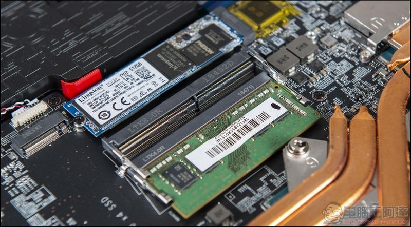 MSI GL73 8SE 開箱 評測 - 15 MSI GL73 8SE 開箱 評測 - 15