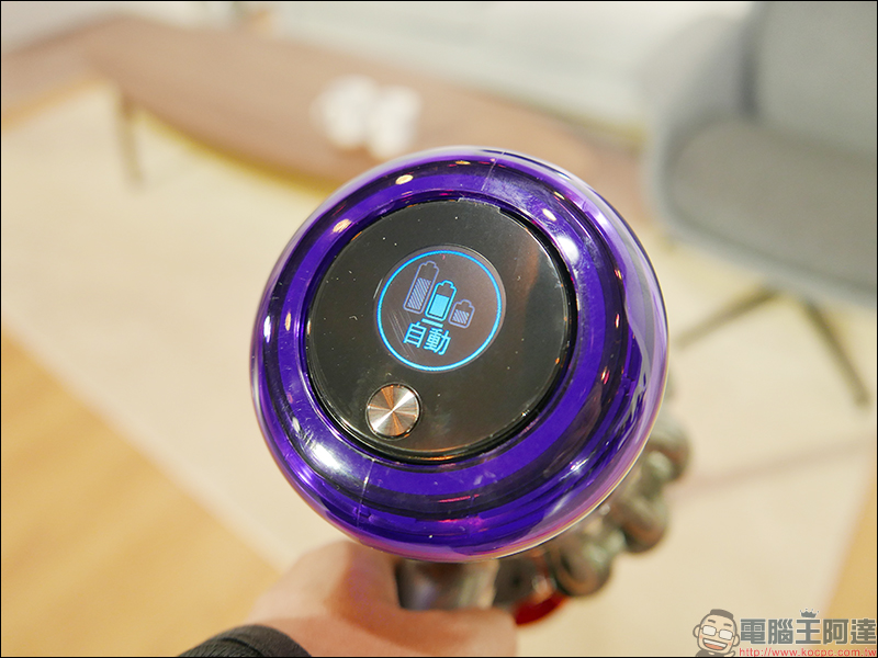 Dyson V11 無線吸塵器 在台推出,配備螢幕更聰明、吸力提升 20%! - 電腦王阿達 Dyson V11 無線吸塵器 在台推出,配備螢幕更聰明、吸力提升 20%! - 電腦王阿達