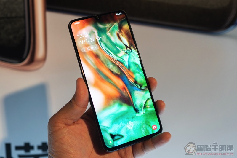 超狂翻轉鏡頭 Galaxy A80 領著新世代 A 系列新機在台登場(同場加映:2019 年款 Tab 平板與 Fit 手環) - 電腦王阿達 超狂翻轉鏡頭 Galaxy A80 領著新世代 A 系列新機在台登場(同場加映:2019 年款 Tab 平板與 Fit 手環) - 電腦王阿達