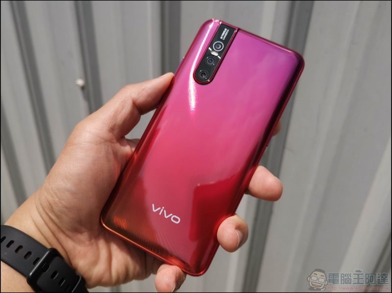 vivo V15 Pro 開箱 - 14 vivo V15 Pro 開箱 - 14