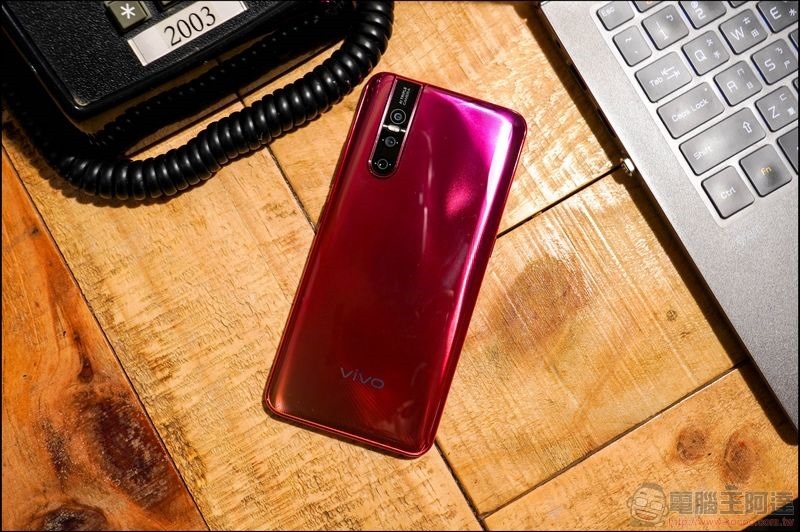 vivo V15 Pro 開箱 - 19 vivo V15 Pro 開箱 - 19