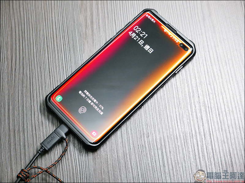 Moshi 三合一萬用充電線 開箱動手玩: Lightning+USB-C+MicroUSB 一條抵三條,三年保固超安心! - 電腦王阿達 Moshi 三合一萬用充電線 開箱動手玩: Lightning+USB-C+MicroUSB 一條抵三條,三年保固超安心! - 電腦王阿達