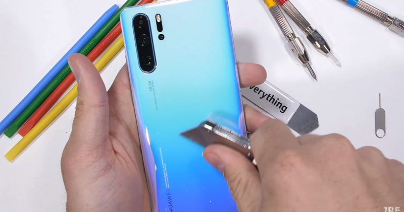 華為 P30 Pro 虐機測試 報告出爐,比前一代更耐操有擋頭 - 電腦王阿達 華為 P30 Pro 虐機測試 報告出爐,比前一代更耐操有擋頭 - 電腦王阿達