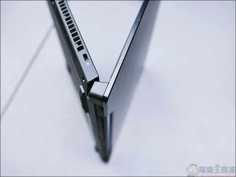 ASUS ROG Strix III 加入 Keystone 能量石正式亮相,西風之神 Zephyrus GX502 /GU502 同步登場 - 電腦王阿達 ASUS ROG Strix III 加入 Keystone 能量石正式亮相,西風之神 Zephyrus GX502 /GU502 同步登場 - 電腦王阿達