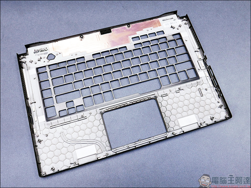 ASUS ROG Strix III 加入 Keystone 能量石正式亮相,西風之神 Zephyrus GX502 /GU502 同步登場 - 電腦王阿達 ASUS ROG Strix III 加入 Keystone 能量石正式亮相,西風之神 Zephyrus GX502 /GU502 同步登場 - 電腦王阿達