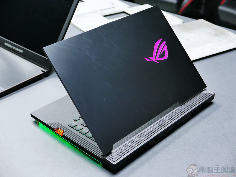 ASUS ROG Strix III 加入 Keystone 能量石正式亮相,西風之神 Zephyrus GX502 /GU502 同步登場 - 電腦王阿達 ASUS ROG Strix III 加入 Keystone 能量石正式亮相,西風之神 Zephyrus GX502 /GU502 同步登場 - 電腦王阿達