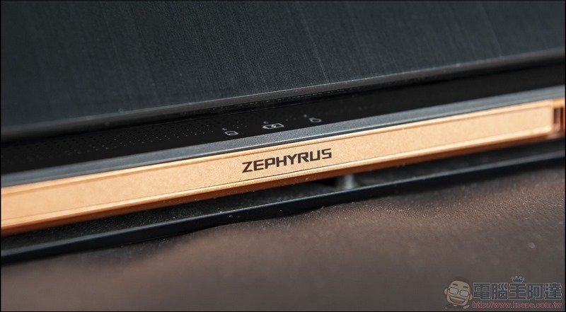 ROG Zephyrus GX701 開箱 評測 - 06 ROG Zephyrus GX701 開箱 評測 - 06