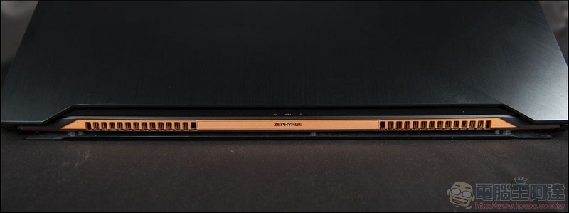 ROG Zephyrus GX701 開箱 評測 - 08 ROG Zephyrus GX701 開箱 評測 - 08