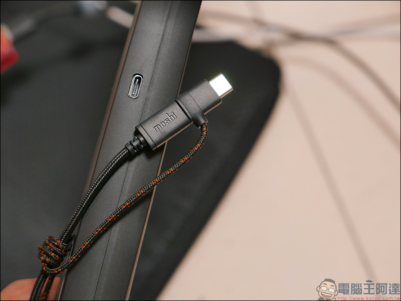 Moshi 三合一萬用充電線 開箱動手玩: Lightning+USB-C+MicroUSB 一條抵三條,三年保固超安心! - 電腦王阿達 Moshi 三合一萬用充電線 開箱動手玩: Lightning+USB-C+MicroUSB 一條抵三條,三年保固超安心! - 電腦王阿達