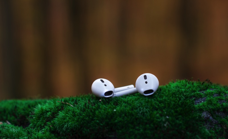 airpods-bluetooth-device-phone-accessories-1646704.jpg Airpods bluetooth device phone accessories 1646704