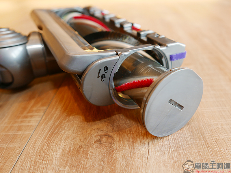 Dyson V11 Absolute 開箱 、評測、評價 最強無線吸塵器再進化,吸力更強、新增螢幕更實用 - 電腦王阿達 Dyson V11 Absolute 開箱 、評測、評價 最強無線吸塵器再進化,吸力更強、新增螢幕更實用 - 電腦王阿達