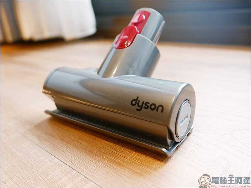 Dyson V11 Absolute 開箱 、評測、評價 最強無線吸塵器再進化，吸力更強、新增螢幕更實用 - 電腦王阿達