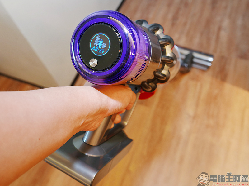 Dyson V11 Absolute 開箱 、評測、評價 最強無線吸塵器再進化,吸力更強、新增螢幕更實用 - 電腦王阿達 Dyson V11 Absolute 開箱 、評測、評價 最強無線吸塵器再進化,吸力更強、新增螢幕更實用 - 電腦王阿達