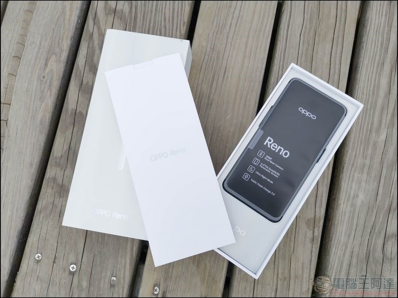 OPPO Reno 標準版 開箱 評測 - 03 OPPO Reno 標準版 開箱 評測 - 03