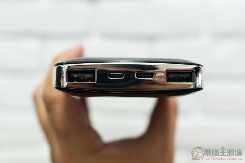 Xcharging 5in1 開箱動手玩：iPhone 無線充電 ＋ 磁吸居然可以如此便利！ - 電腦王阿達