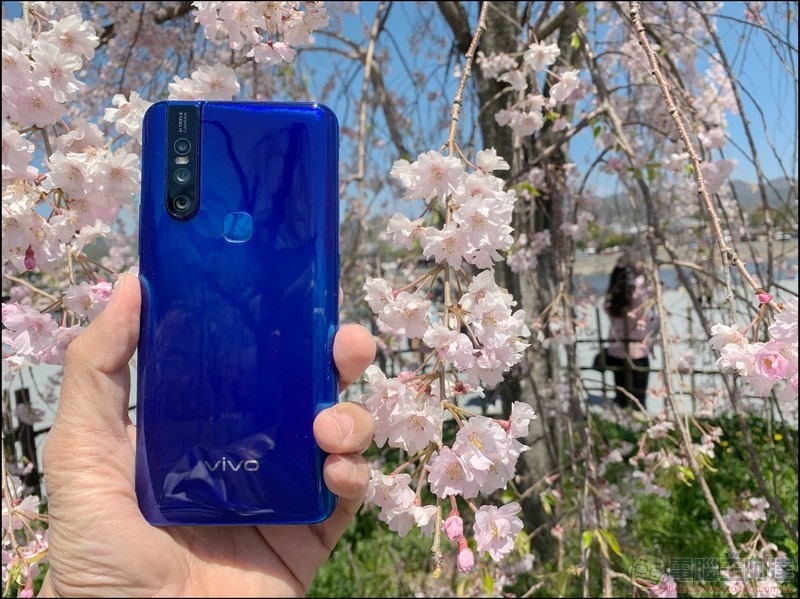 vivo V15 開箱 - 01 vivo V15 開箱 - 01
