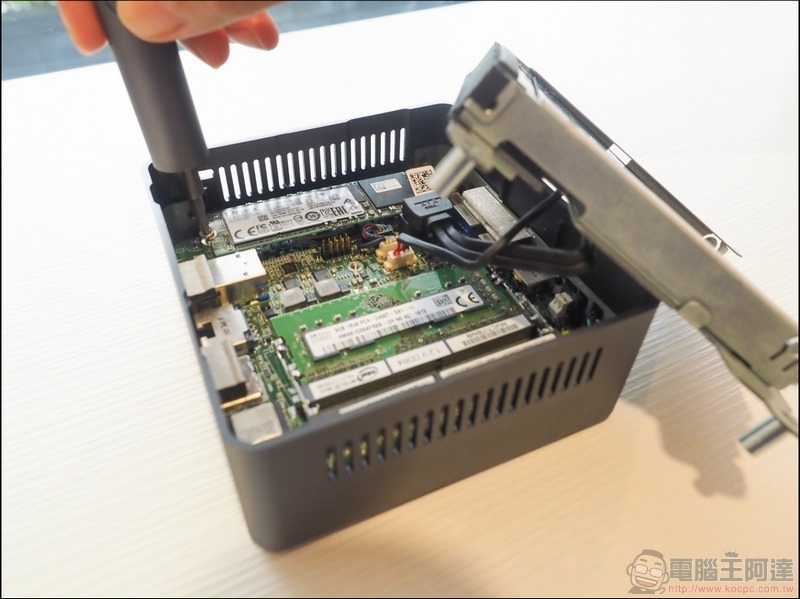 Wowstick Mini 電動萬用螺絲筆 開箱 - 19 Wowstick Mini 電動萬用螺絲筆 開箱 - 19
