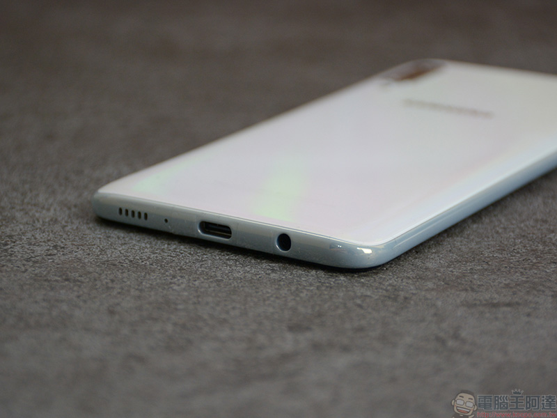 最新 Samsung Galaxy A70 開箱 實拍 , 長續航、大廣角的絕妙攝影體驗 - 電腦王阿達 最新 Samsung Galaxy A70 開箱 實拍 , 長續航、大廣角的絕妙攝影體驗 - 電腦王阿達