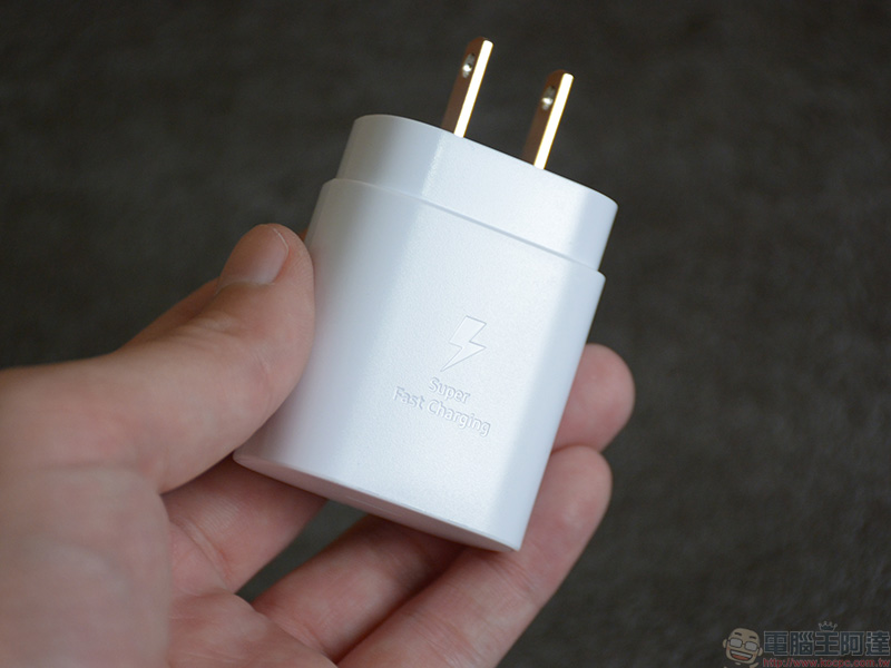 最新 Samsung Galaxy A70 開箱 實拍 , 長續航、大廣角的絕妙攝影體驗 - 電腦王阿達 最新 Samsung Galaxy A70 開箱 實拍 , 長續航、大廣角的絕妙攝影體驗 - 電腦王阿達