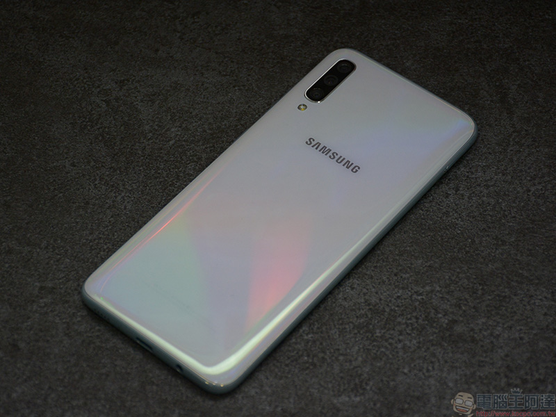 最新 Samsung Galaxy A70 開箱 實拍 , 長續航、大廣角的絕妙攝影體驗 - 電腦王阿達 最新 Samsung Galaxy A70 開箱 實拍 , 長續航、大廣角的絕妙攝影體驗 - 電腦王阿達