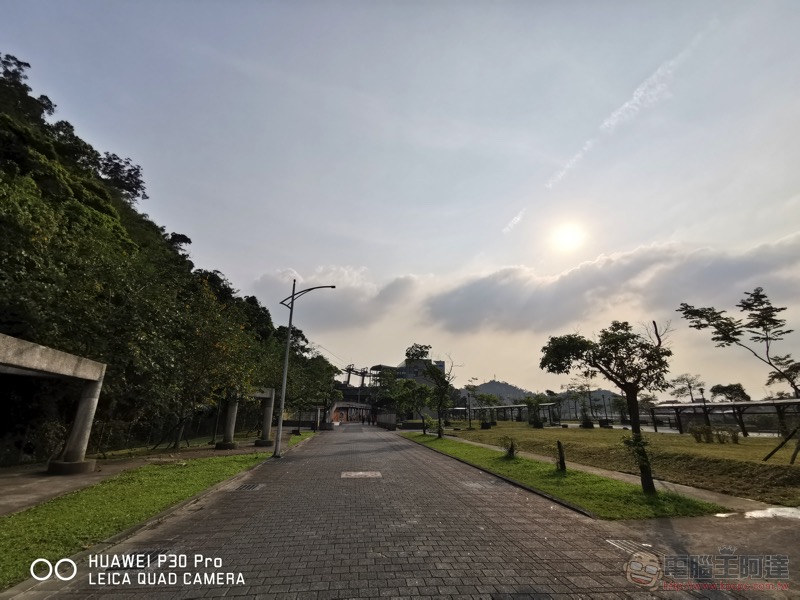 華為 P30 Pro 對比 iPhone XS Max 拍攝實力 PK,誰才是真正的全能旗艦? - 電腦王阿達 華為 P30 Pro 對比 iPhone XS Max 拍攝實力 PK,誰才是真正的全能旗艦? - 電腦王阿達