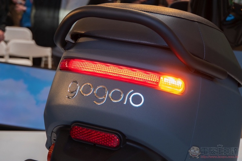 Gogoro 3 系列 正式發表：外型與價格（不到四萬）都同樣可愛的入門車系動手玩 - 電腦王阿達