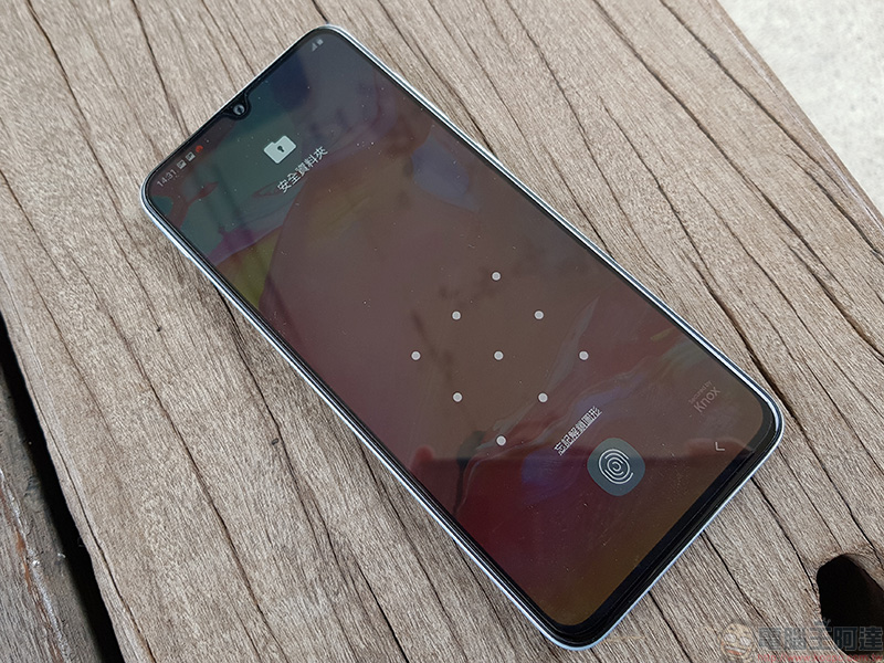最新 Samsung Galaxy A70 開箱 實拍 , 長續航、大廣角的絕妙攝影體驗 - 電腦王阿達 最新 Samsung Galaxy A70 開箱 實拍 , 長續航、大廣角的絕妙攝影體驗 - 電腦王阿達
