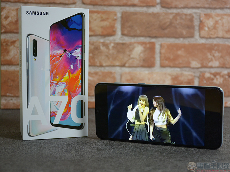 最新 Samsung Galaxy A70 開箱 實拍 , 長續航、大廣角的絕妙攝影體驗 - 電腦王阿達 最新 Samsung Galaxy A70 開箱 實拍 , 長續航、大廣角的絕妙攝影體驗 - 電腦王阿達