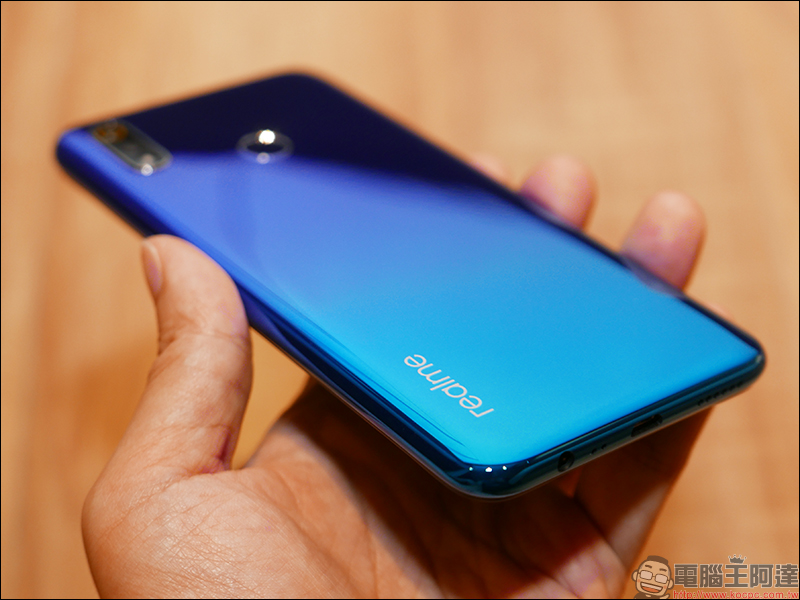 realme 3 簡單動手玩 :平價入門就有「超級夜景模式」 - 電腦王阿達 realme 3 簡單動手玩 :平價入門就有「超級夜景模式」 - 電腦王阿達