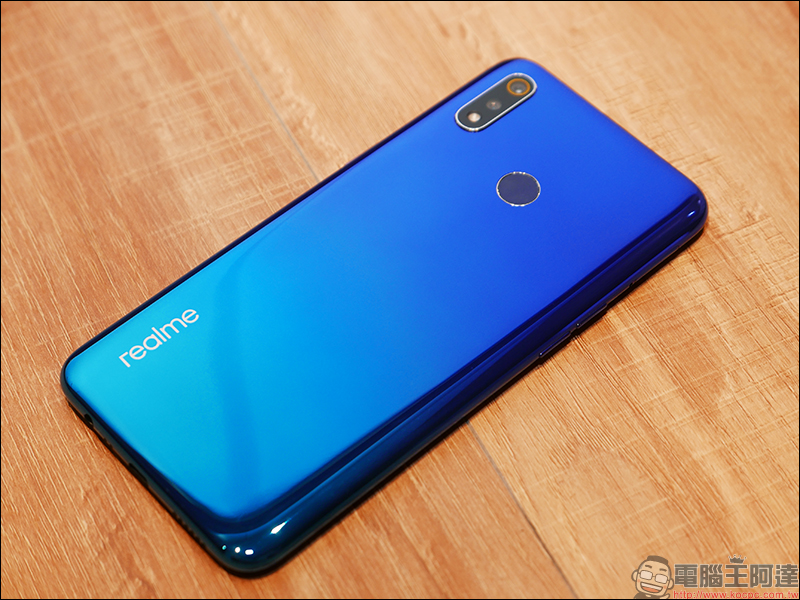 realme 3 簡單動手玩 :平價入門就有「超級夜景模式」 - 電腦王阿達 realme 3 簡單動手玩 :平價入門就有「超級夜景模式」 - 電腦王阿達