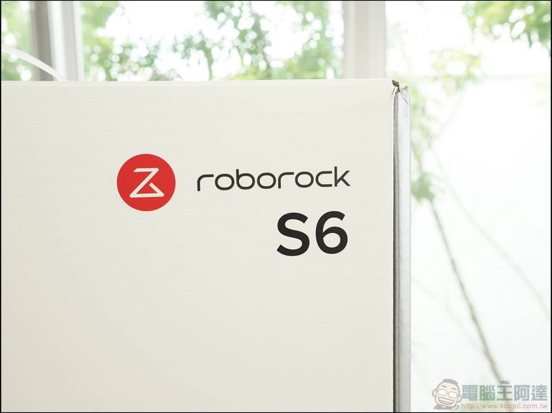 石頭掃地機器人第二代 S6 開箱 - 02 石頭掃地機器人第二代 S6 開箱 - 02
