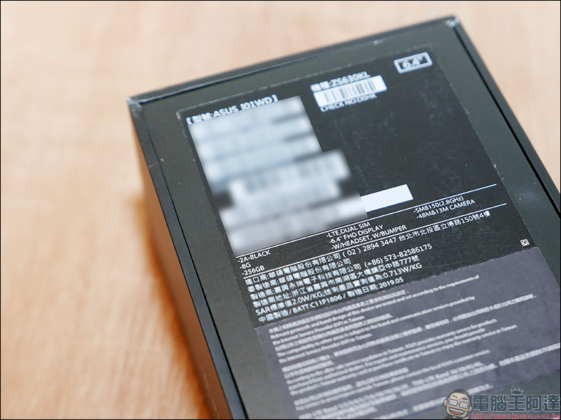 ASUS ZenFone 6 開箱、評測、動手玩 :全新翻轉鏡頭設計、 5000mAh 大電量超強續航表現,旗艦級 ZenFone 有史以來最大幅進化! - 電腦王阿達 ASUS ZenFone 6 開箱、評測、動手玩 :全新翻轉鏡頭設計、 5000mAh 大電量超強續航表現,旗艦級 ZenFone 有史以來最大幅進化! - 電腦王阿達