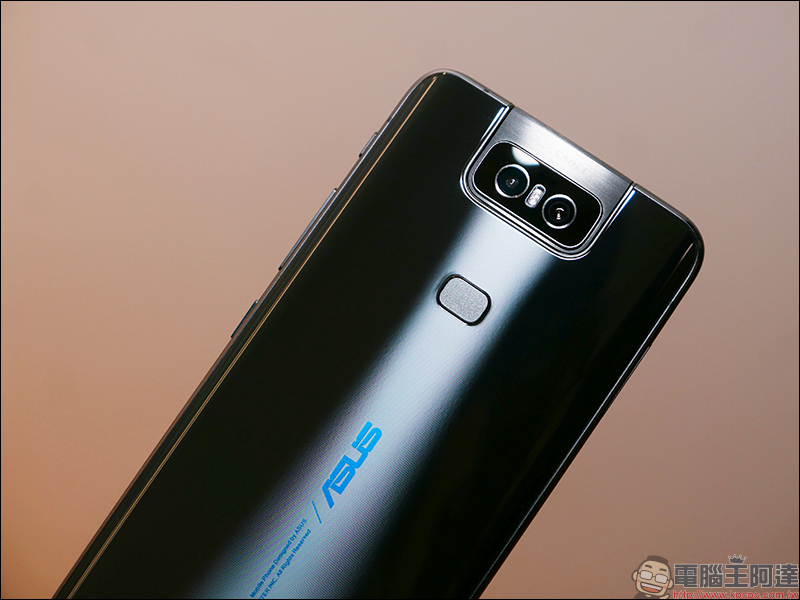 ASUS ZenFone 6 開箱、評測、動手玩 :全新翻轉鏡頭設計、 5000mAh 大電量超強續航表現,旗艦級 ZenFone 有史以來最大幅進化! - 電腦王阿達 ASUS ZenFone 6 開箱、評測、動手玩 :全新翻轉鏡頭設計、 5000mAh 大電量超強續航表現,旗艦級 ZenFone 有史以來最大幅進化! - 電腦王阿達