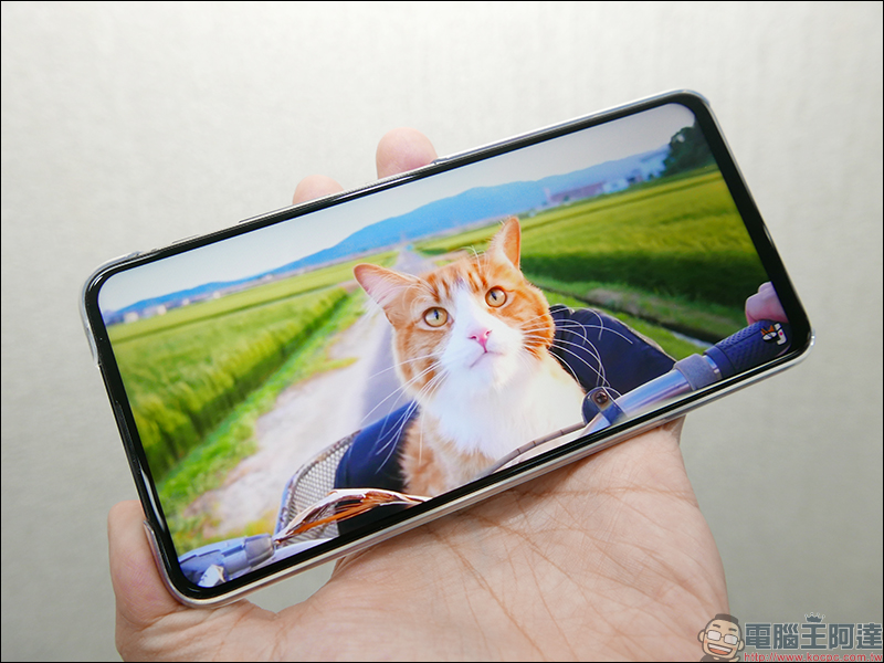 ASUS ZenFone 6 開箱、評測、動手玩 :全新翻轉鏡頭設計、 5000mAh 大電量超強續航表現,旗艦級 ZenFone 有史以來最大幅進化! - 電腦王阿達 ASUS ZenFone 6 開箱、評測、動手玩 :全新翻轉鏡頭設計、 5000mAh 大電量超強續航表現,旗艦級 ZenFone 有史以來最大幅進化! - 電腦王阿達