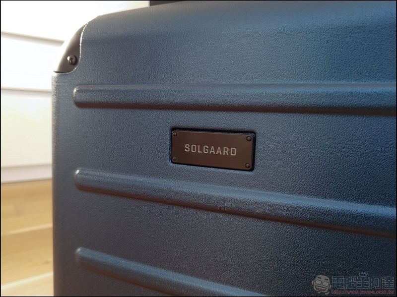 Carry-On Closet 2.0 登機箱 - 04 Carry-On Closet 2.0 登機箱 - 04