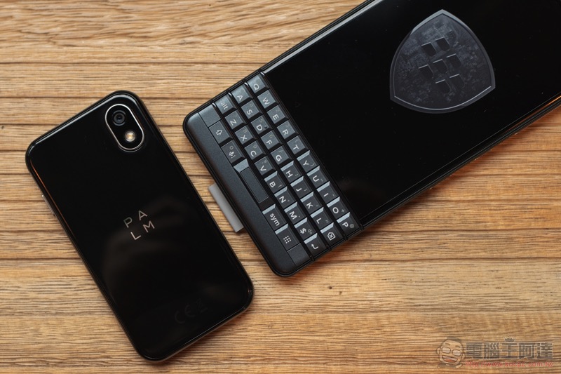 BlackBerry KEY2 LE 是黑莓重回台灣首發之作,實體鍵盤控快回來吧!(動手玩) - 電腦王阿達 BlackBerry KEY2 LE 是黑莓重回台灣首發之作,實體鍵盤控快回來吧!(動手玩) - 電腦王阿達