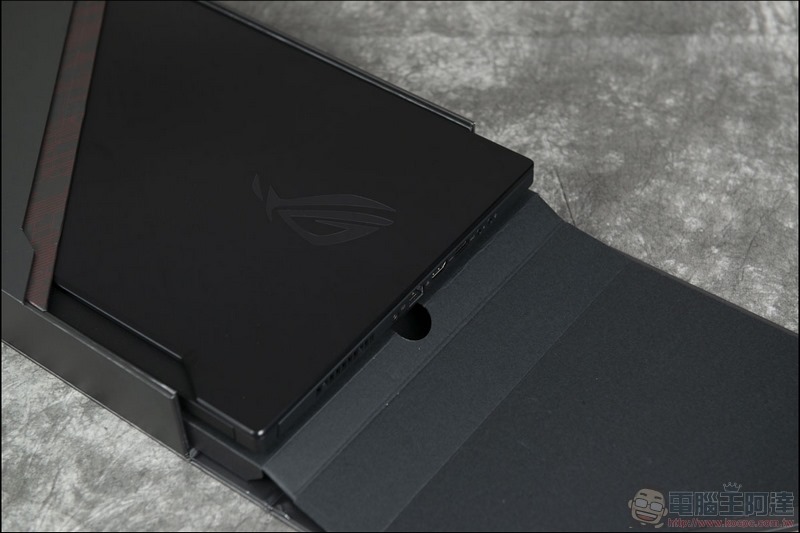 ROG Zephyrus S GX502 開箱 - 02 ROG Zephyrus S GX502 開箱 - 02