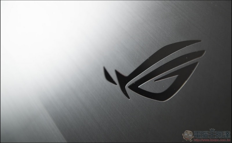 ROG Zephyrus S GX502 開箱 - 04 ROG Zephyrus S GX502 開箱 - 04