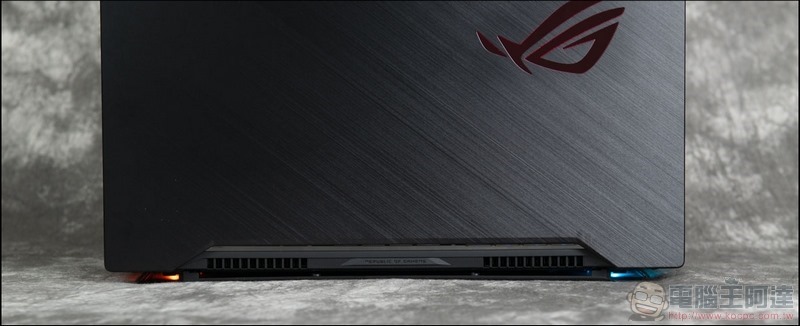 ROG Zephyrus S GX502 開箱 - 15 ROG Zephyrus S GX502 開箱 - 15