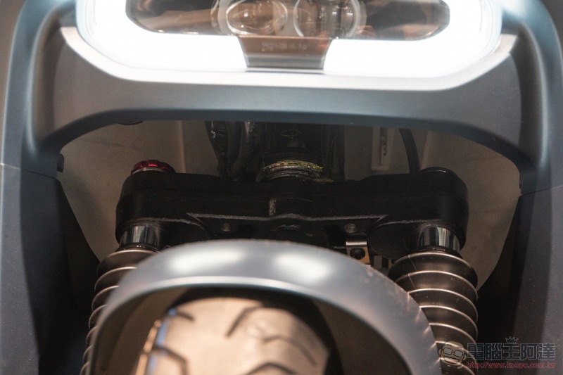 不只是換殼? YAMAHA EC-05 正式發表 ,首款 Powered by Gogoro Network 電動車實車動眼看 - 電腦王阿達 不只是換殼? YAMAHA EC-05 正式發表 ,首款 Powered by Gogoro Network 電動車實車動眼看 - 電腦王阿達
