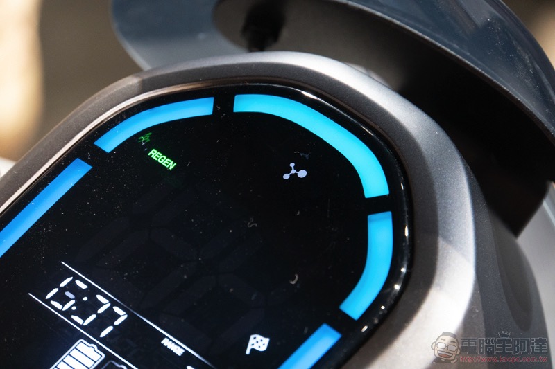不只是換殼? YAMAHA EC-05 正式發表 ,首款 Powered by Gogoro Network 電動車實車動眼看 - 電腦王阿達 不只是換殼? YAMAHA EC-05 正式發表 ,首款 Powered by Gogoro Network 電動車實車動眼看 - 電腦王阿達